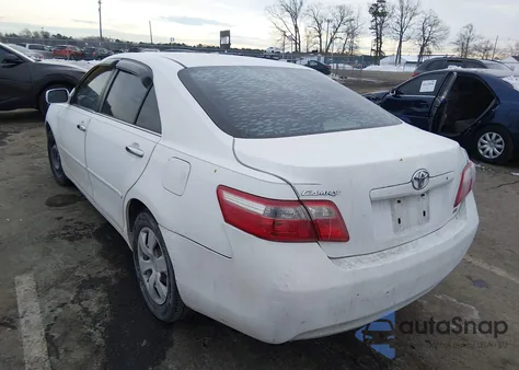 2007 Toyota Camry Ce z USA, uszkodzony, nr VIN 4T1BE46K77U637394